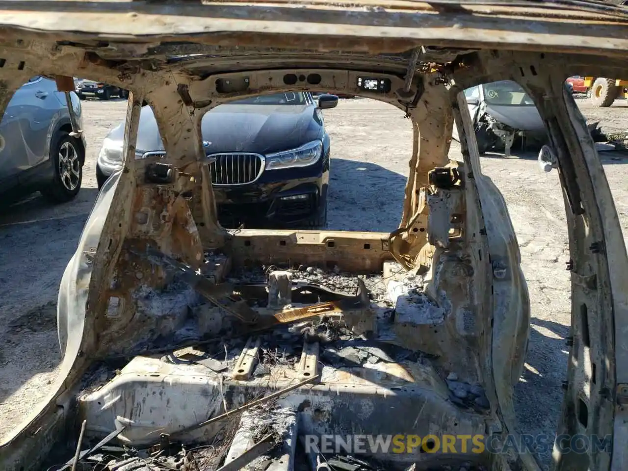 10 Photograph of a damaged car W1N0G8DBXLF760775 MERCEDES-BENZ GLC-CLASS 2020