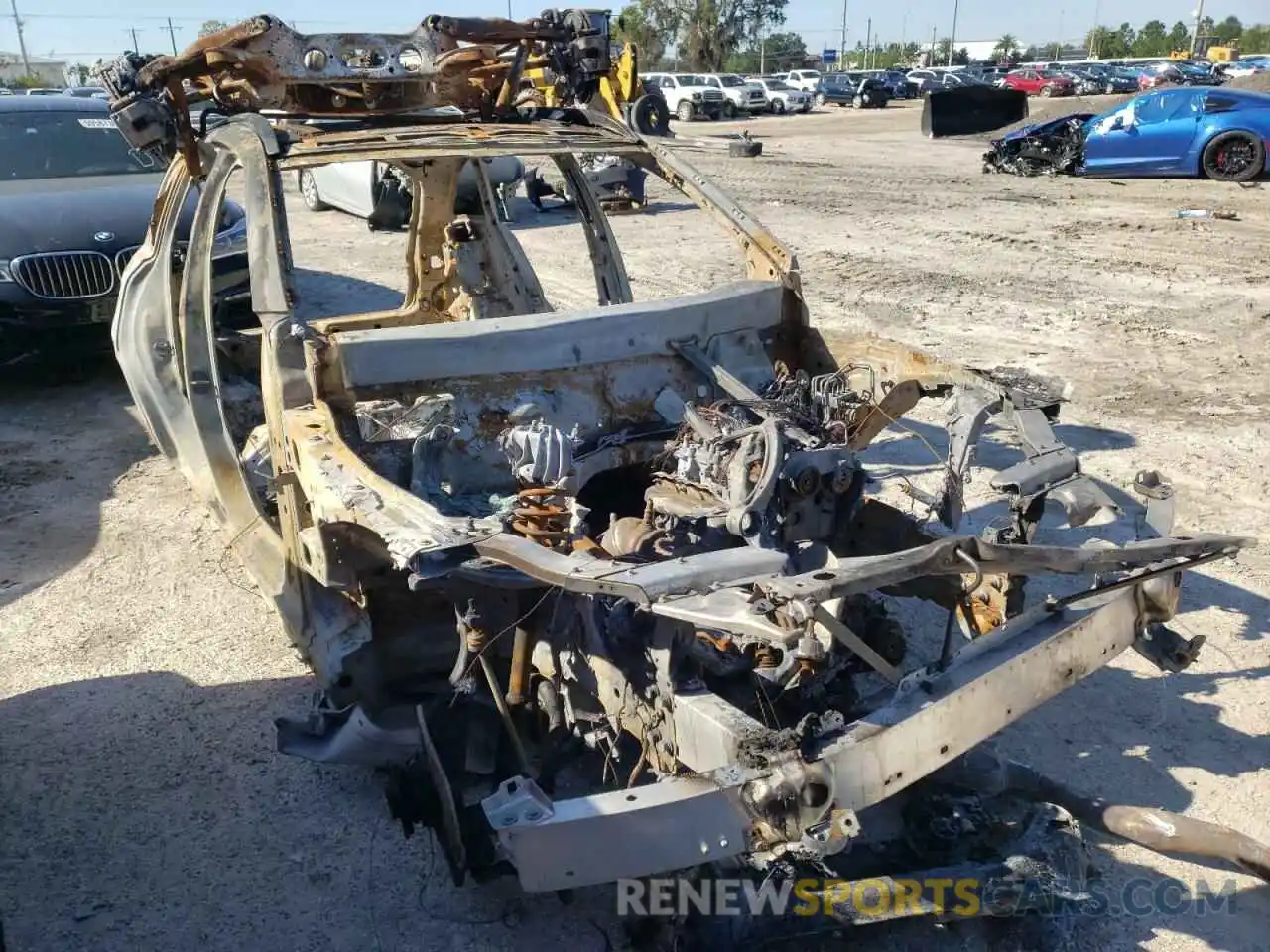 4 Photograph of a damaged car W1N0G8DBXLF760775 MERCEDES-BENZ GLC-CLASS 2020