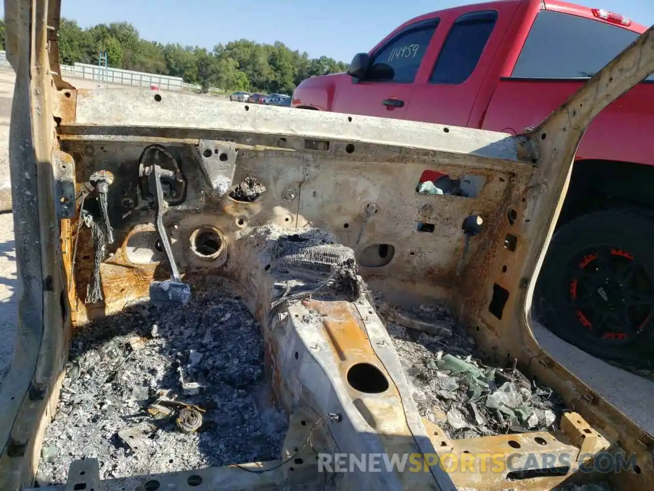 8 Photograph of a damaged car W1N0G8DBXLF760775 MERCEDES-BENZ GLC-CLASS 2020