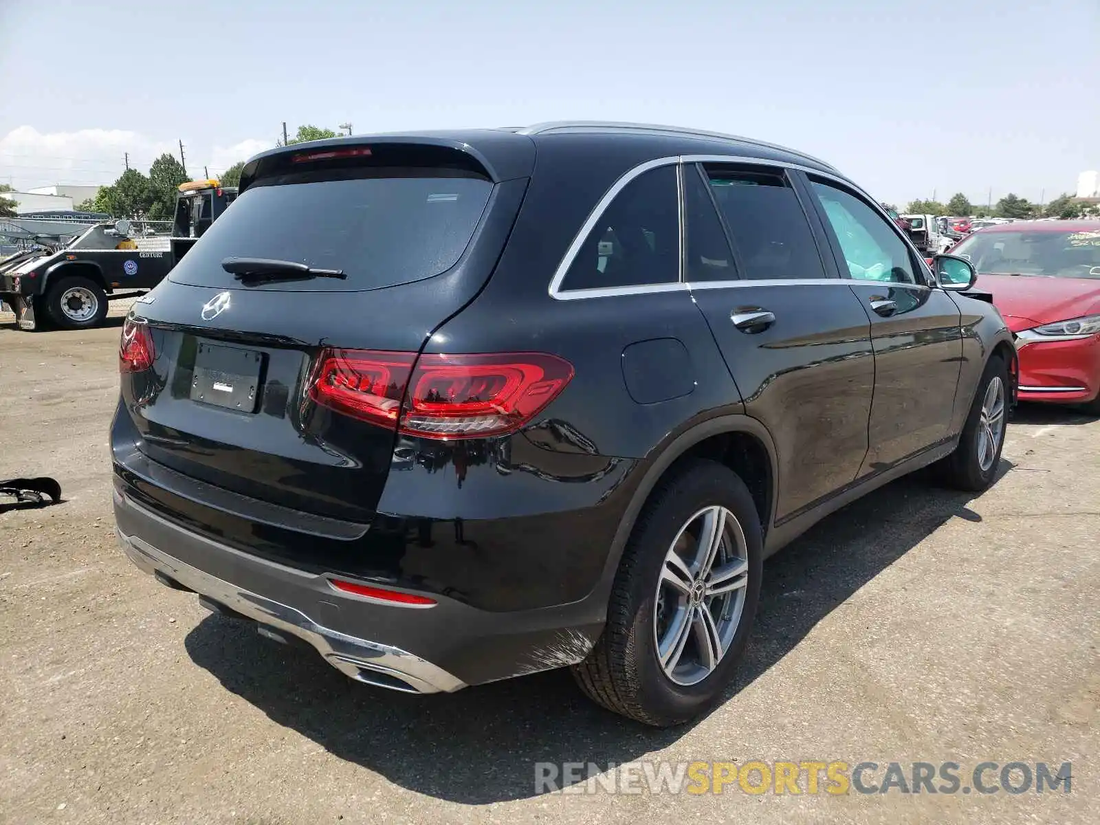 4 Photograph of a damaged car W1N0G8DBXLF774210 MERCEDES-BENZ GLC-CLASS 2020