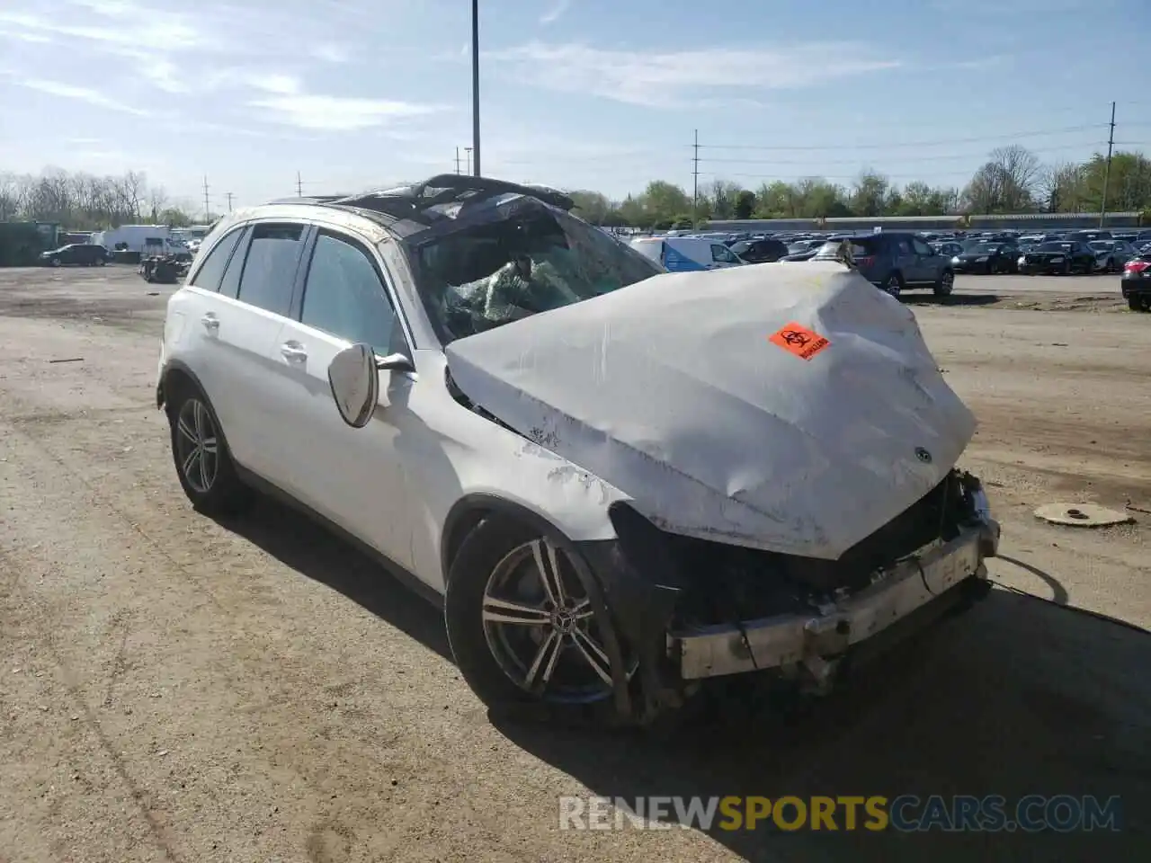 1 Photograph of a damaged car W1N0G8EB1LF761828 MERCEDES-BENZ GLC-CLASS 2020