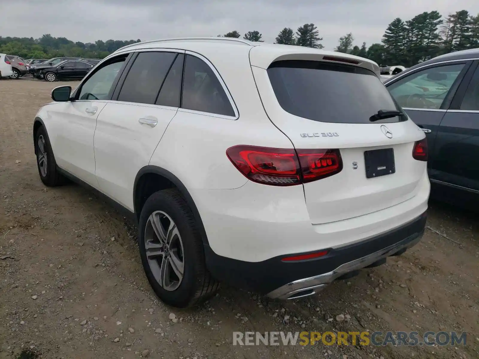 3 Photograph of a damaged car W1N0G8EB1LF815869 MERCEDES-BENZ GLC-CLASS 2020