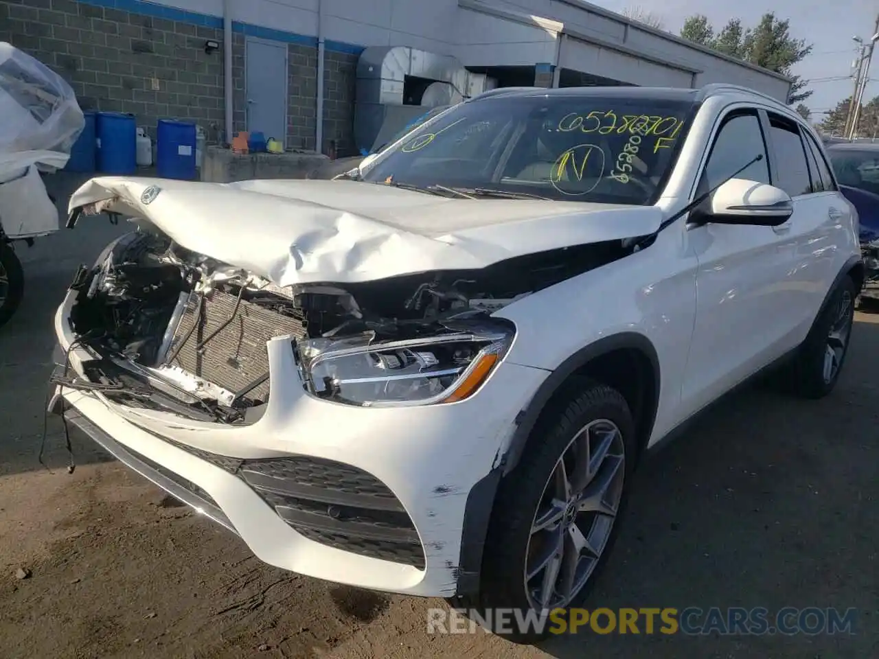 2 Photograph of a damaged car W1N0G8EB2LF847715 MERCEDES-BENZ GLC-CLASS 2020