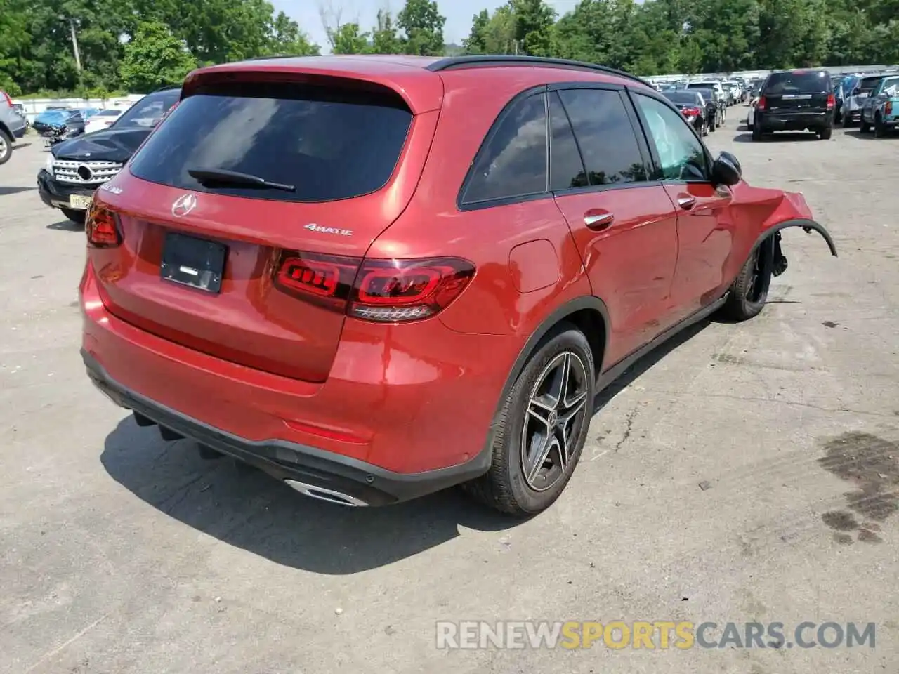 4 Photograph of a damaged car W1N0G8EB3LF804954 MERCEDES-BENZ GLC-CLASS 2020