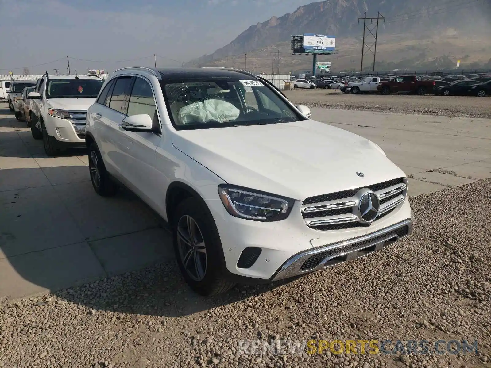 1 Photograph of a damaged car W1N0G8EB3LF862613 MERCEDES-BENZ GLC-CLASS 2020