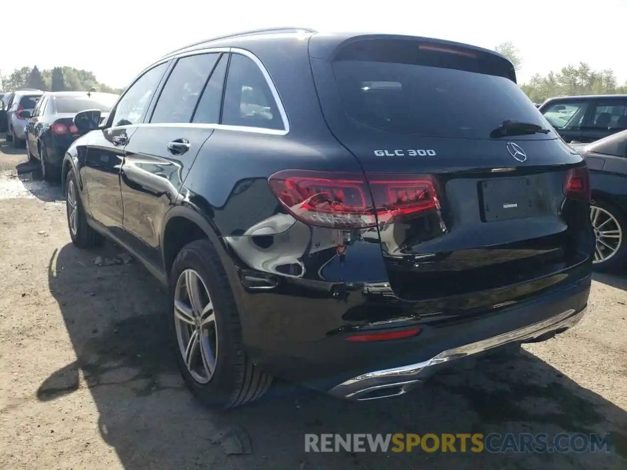 3 Photograph of a damaged car W1N0G8EB4LF766117 MERCEDES-BENZ GLC-CLASS 2020