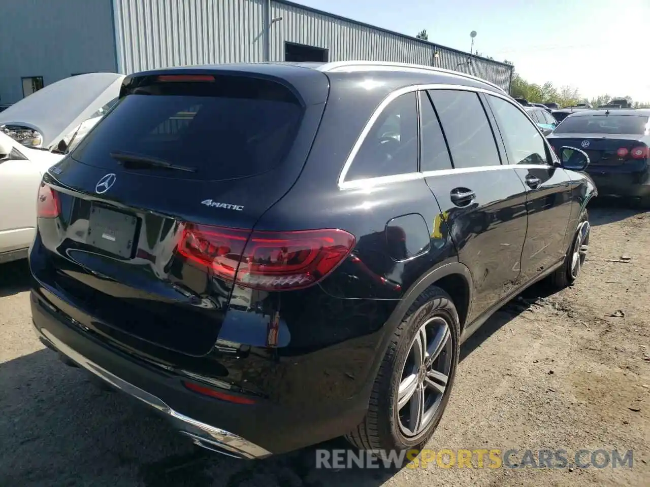 4 Photograph of a damaged car W1N0G8EB4LF766117 MERCEDES-BENZ GLC-CLASS 2020