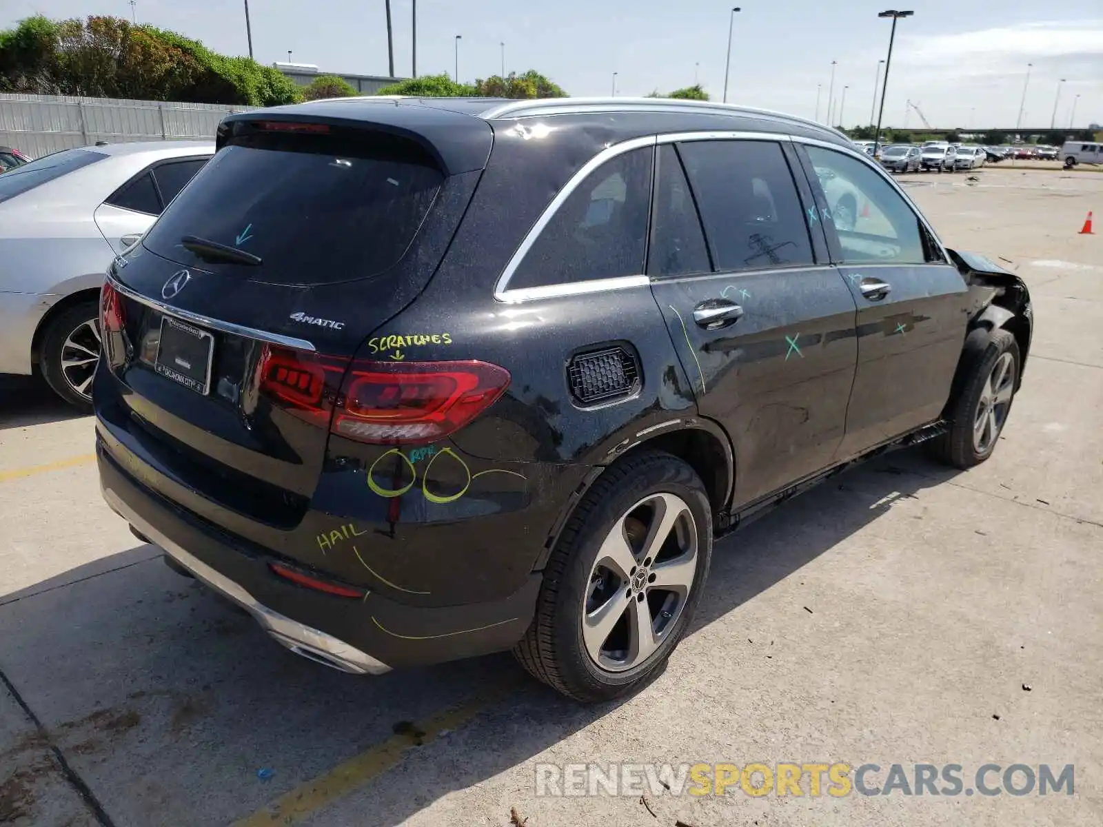 4 Photograph of a damaged car W1N0G8EB4LF789106 MERCEDES-BENZ GLC-CLASS 2020