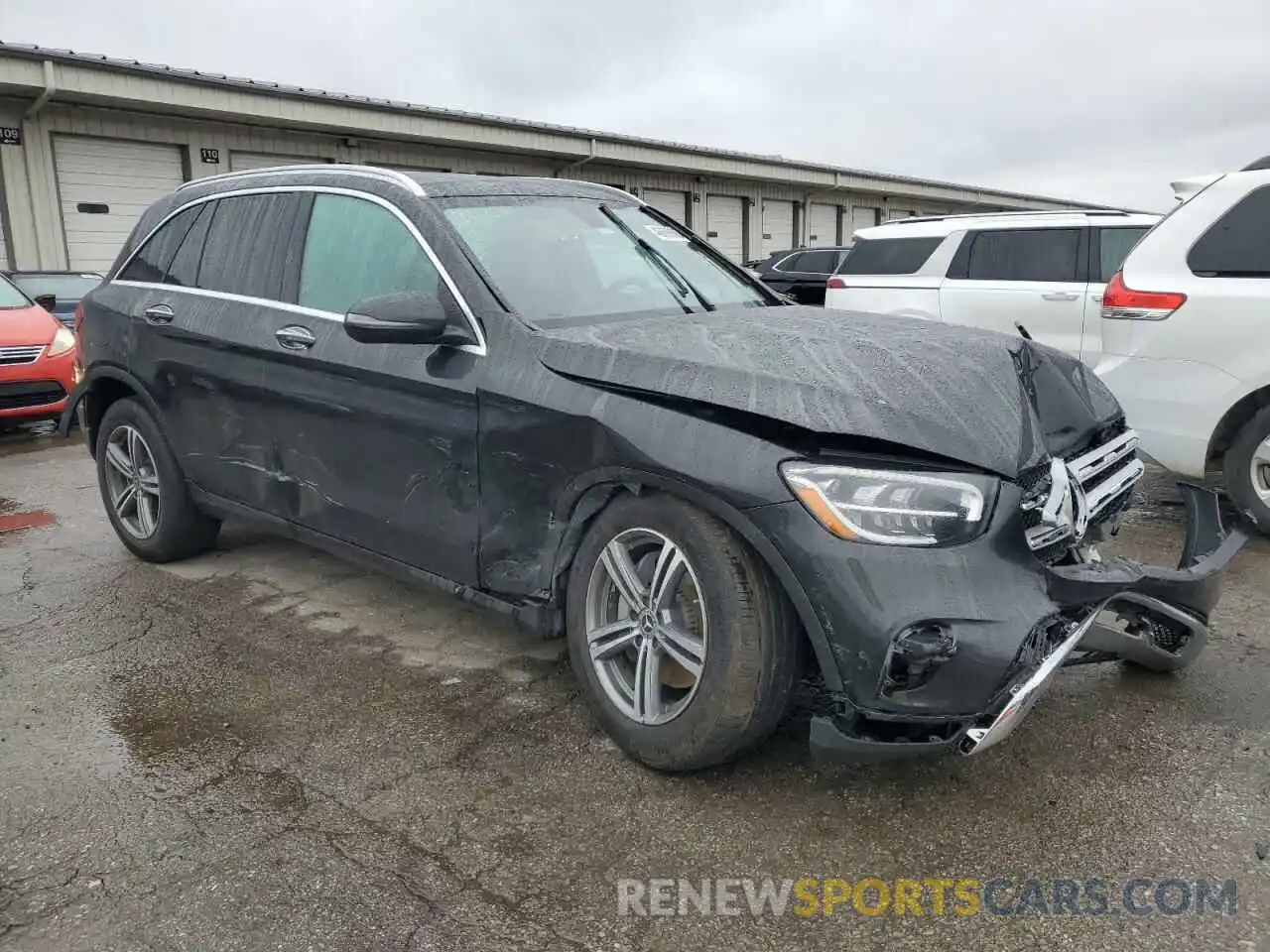 4 Photograph of a damaged car W1N0G8EB4LF823562 MERCEDES-BENZ GLC-CLASS 2020