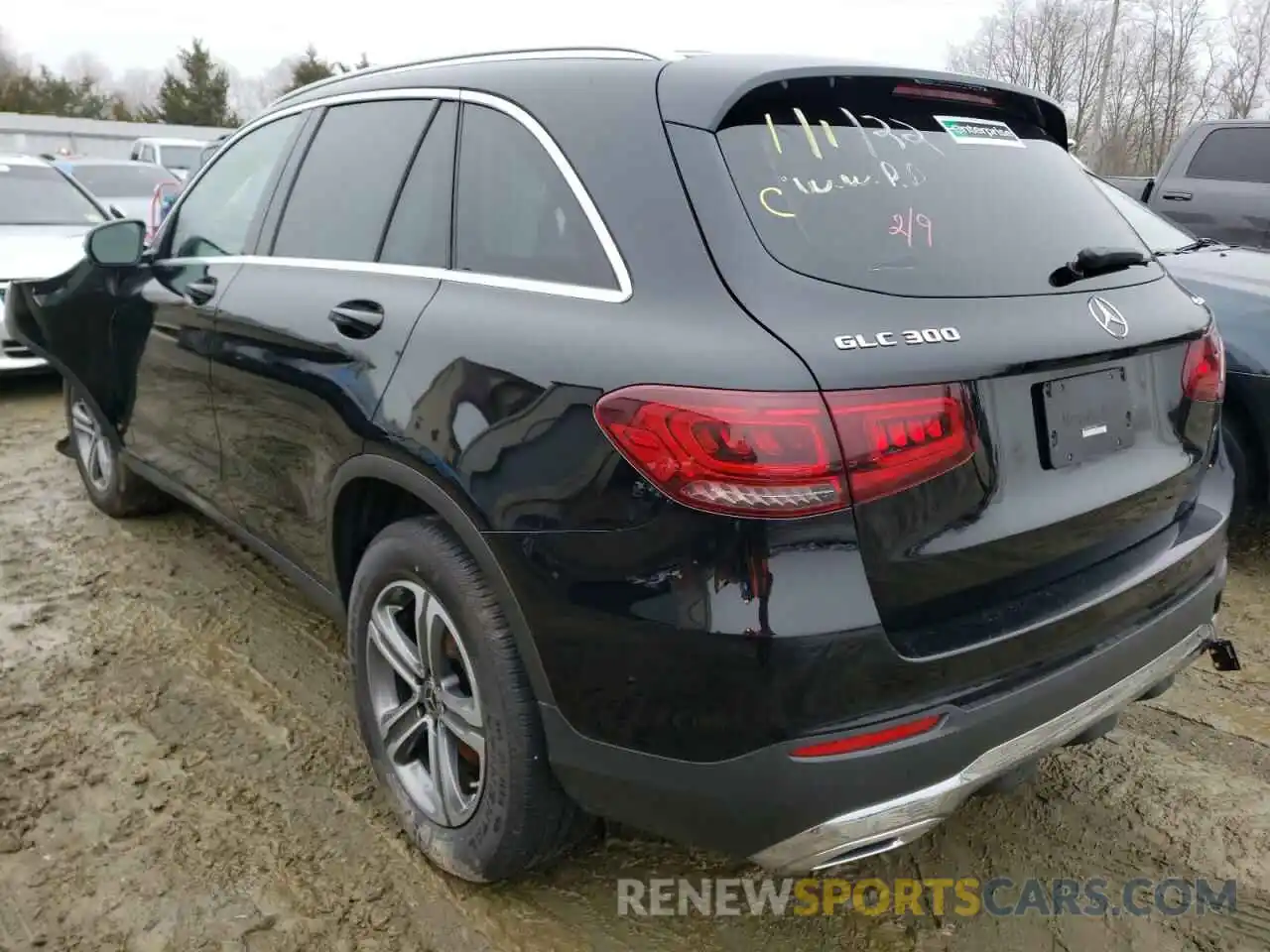 3 Photograph of a damaged car W1N0G8EB5LF763761 MERCEDES-BENZ GLC-CLASS 2020