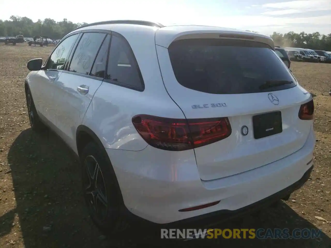 3 Photograph of a damaged car W1N0G8EB5LF770824 MERCEDES-BENZ GLC-CLASS 2020