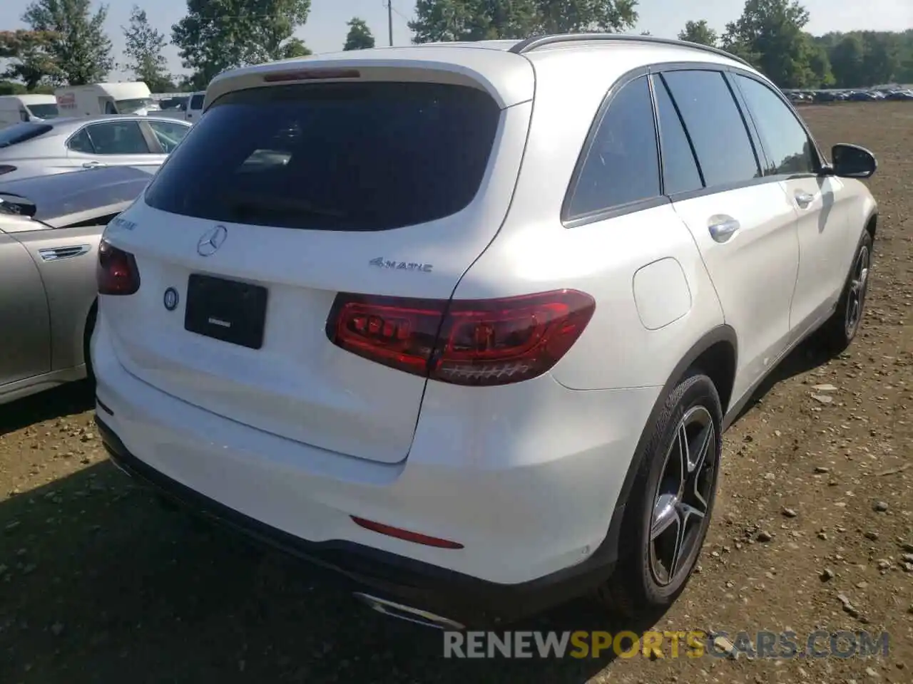 4 Photograph of a damaged car W1N0G8EB5LF770824 MERCEDES-BENZ GLC-CLASS 2020