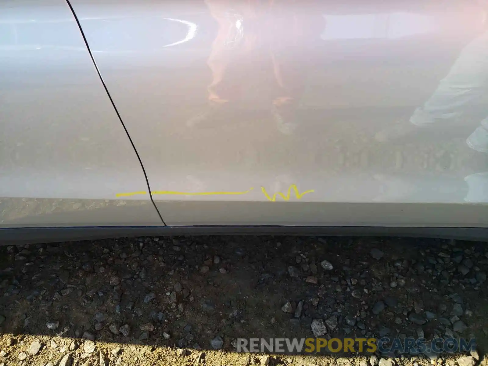 9 Photograph of a damaged car W1N0G8EB5LF813123 MERCEDES-BENZ GLC-CLASS 2020