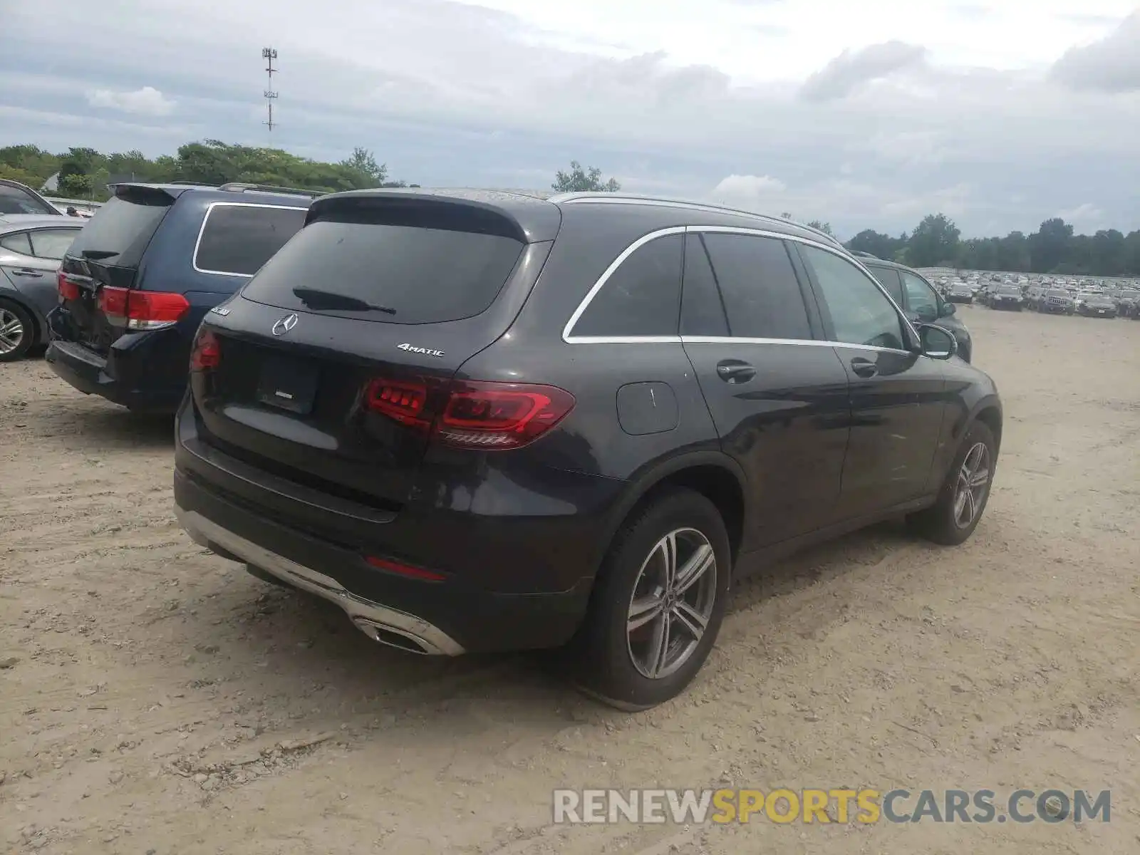 4 Photograph of a damaged car W1N0G8EB5LF822145 MERCEDES-BENZ GLC-CLASS 2020