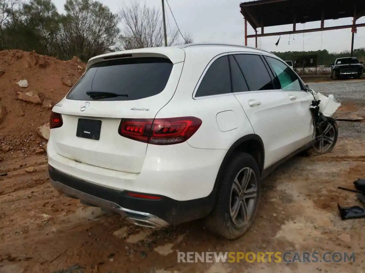 4 Photograph of a damaged car W1N0G8EB6LF766300 MERCEDES-BENZ GLC-CLASS 2020