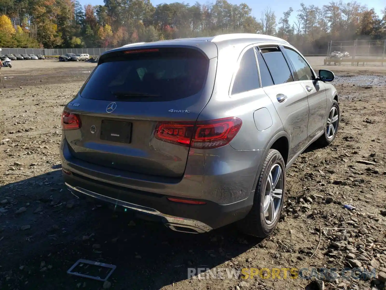 4 Photograph of a damaged car W1N0G8EB6LF794825 MERCEDES-BENZ GLC-CLASS 2020