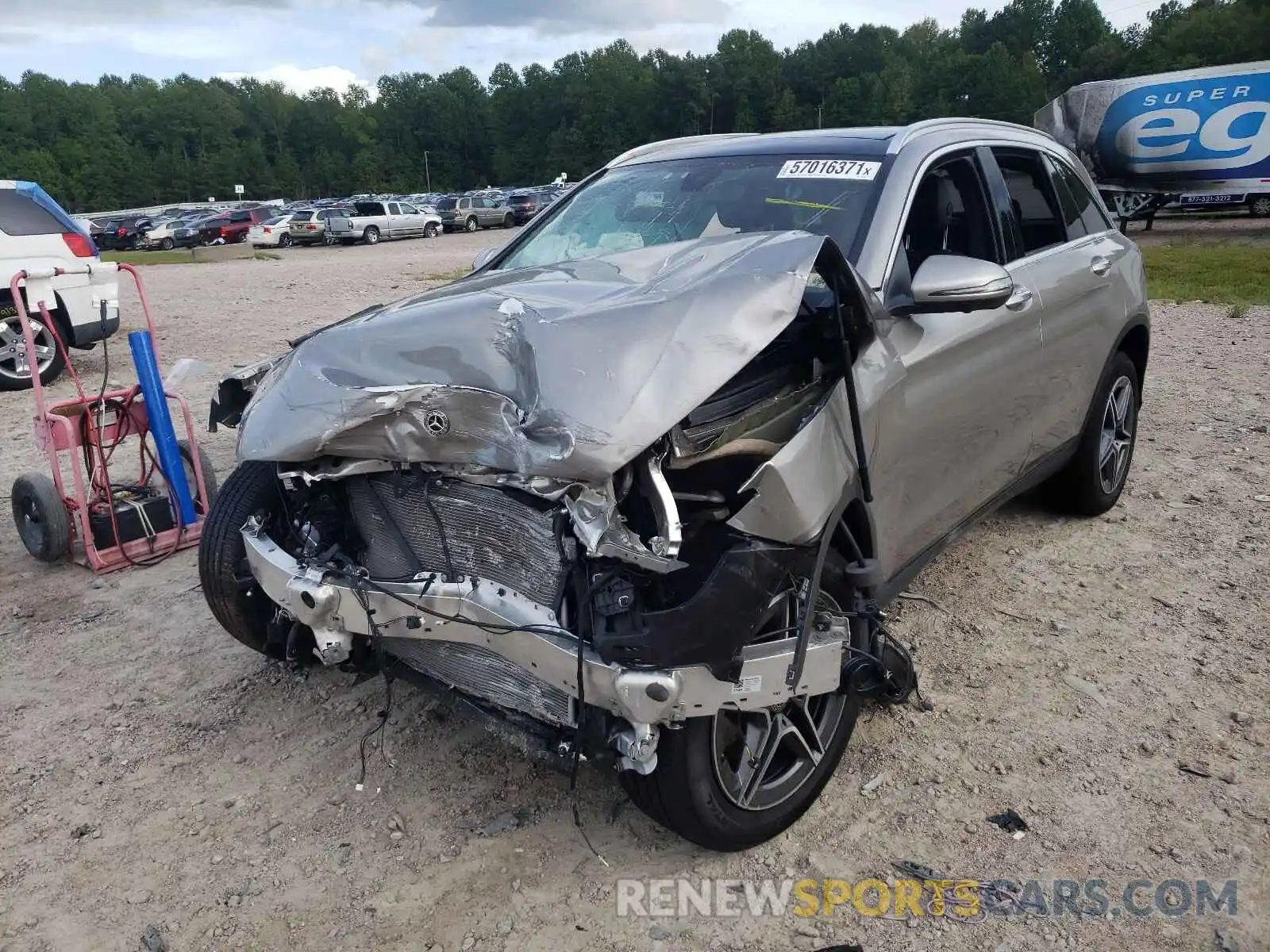 2 Photograph of a damaged car W1N0G8EB6LF851993 MERCEDES-BENZ GLC-CLASS 2020