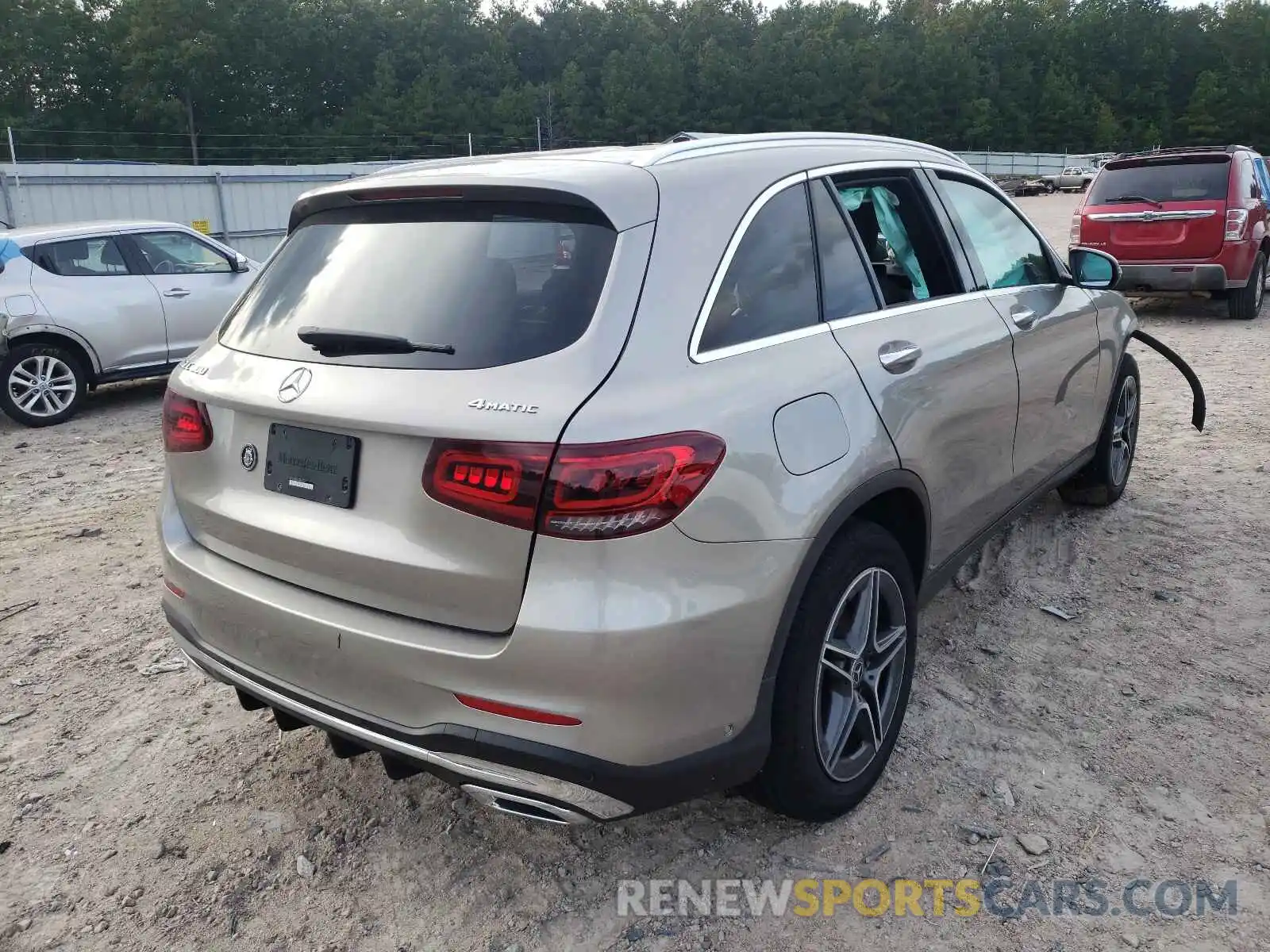 4 Photograph of a damaged car W1N0G8EB6LF851993 MERCEDES-BENZ GLC-CLASS 2020