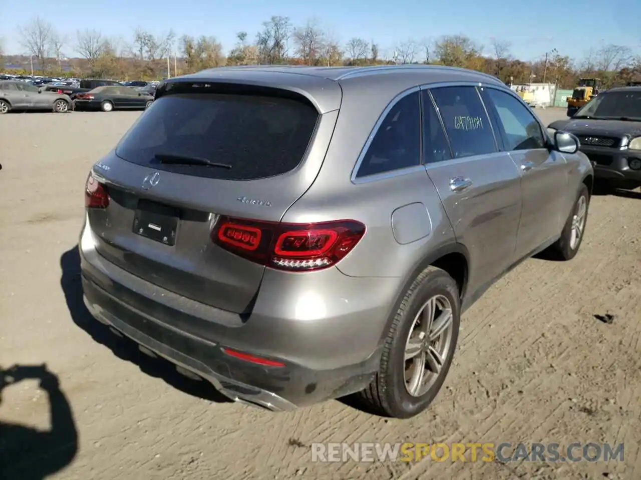 4 Photograph of a damaged car W1N0G8EB7LF827301 MERCEDES-BENZ GLC-CLASS 2020