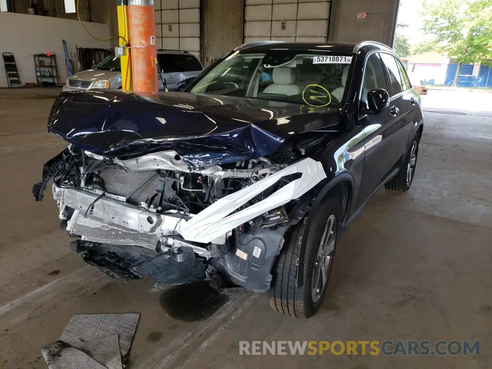 2 Photograph of a damaged car W1N0G8EB7LF843255 MERCEDES-BENZ GLC-CLASS 2020