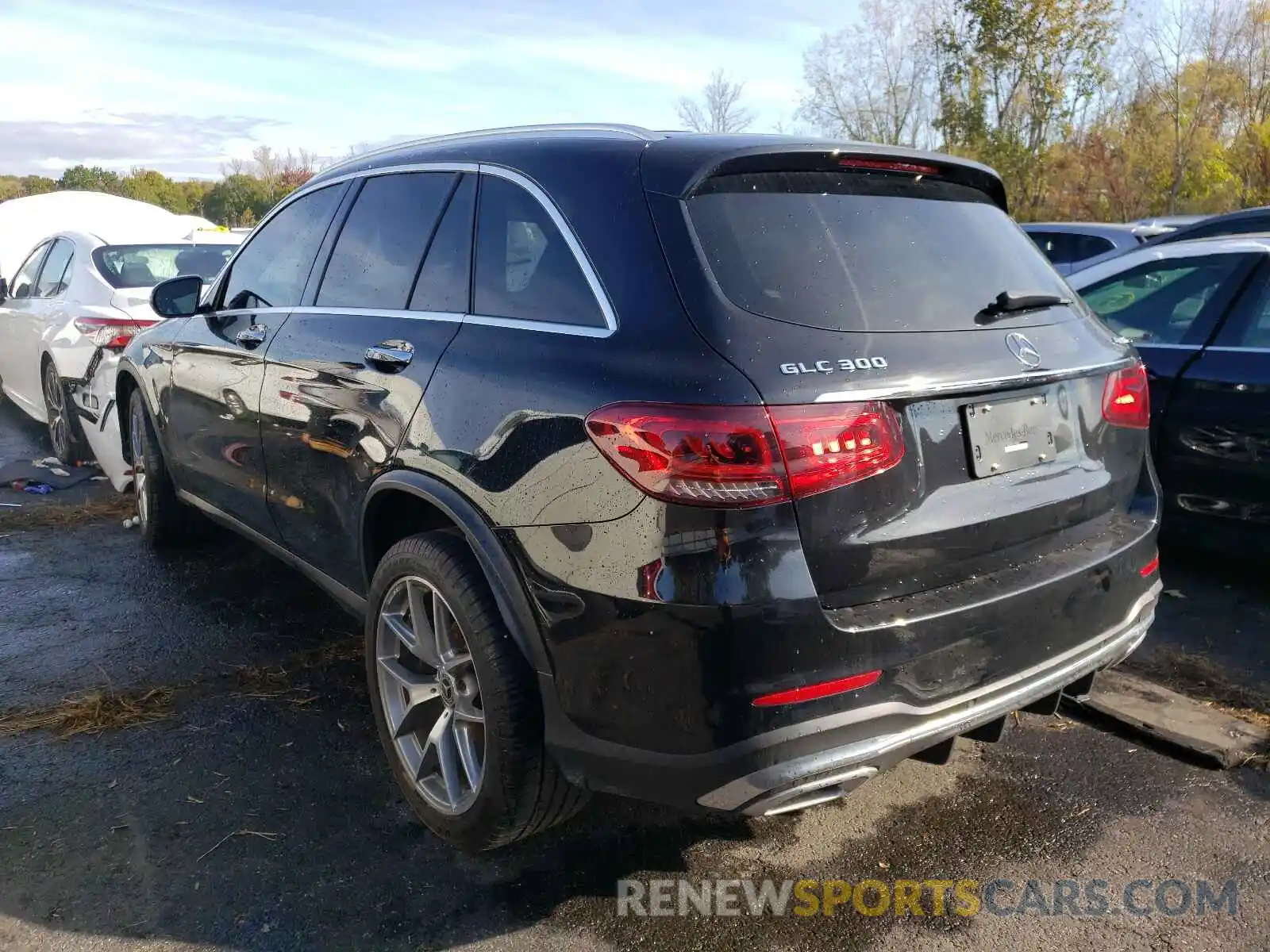 3 Photograph of a damaged car W1N0G8EB8LF765939 MERCEDES-BENZ GLC-CLASS 2020