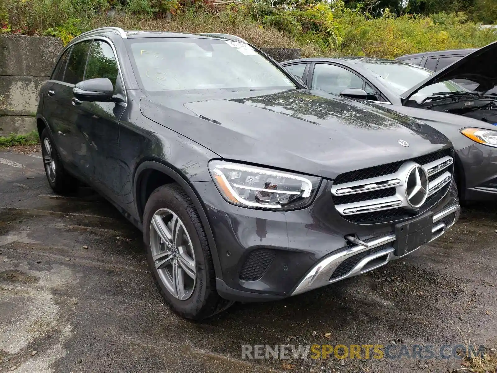 1 Photograph of a damaged car W1N0G8EB8LF809969 MERCEDES-BENZ GLC-CLASS 2020