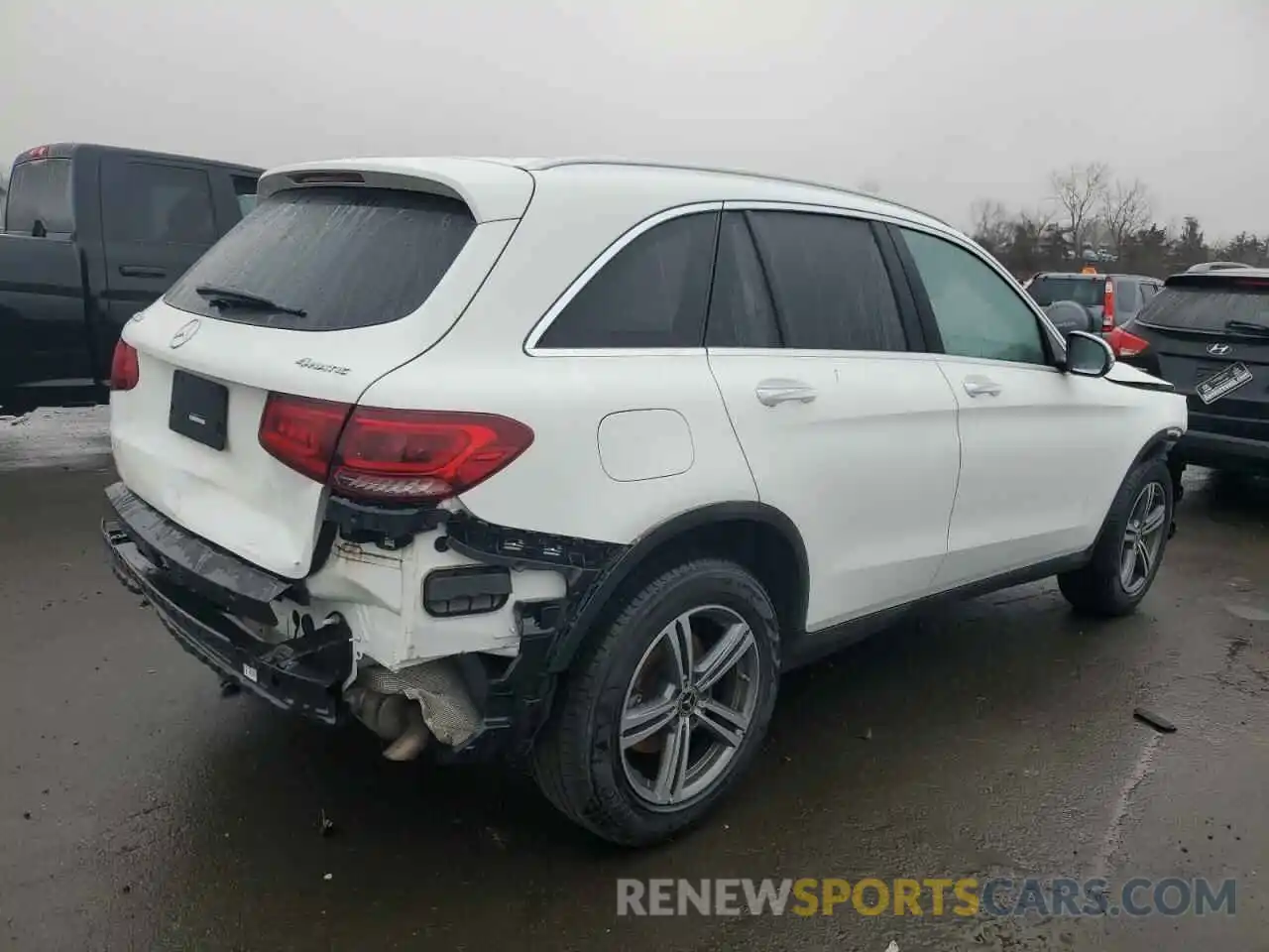 3 Photograph of a damaged car W1N0G8EB8LF827517 MERCEDES-BENZ GLC-CLASS 2020