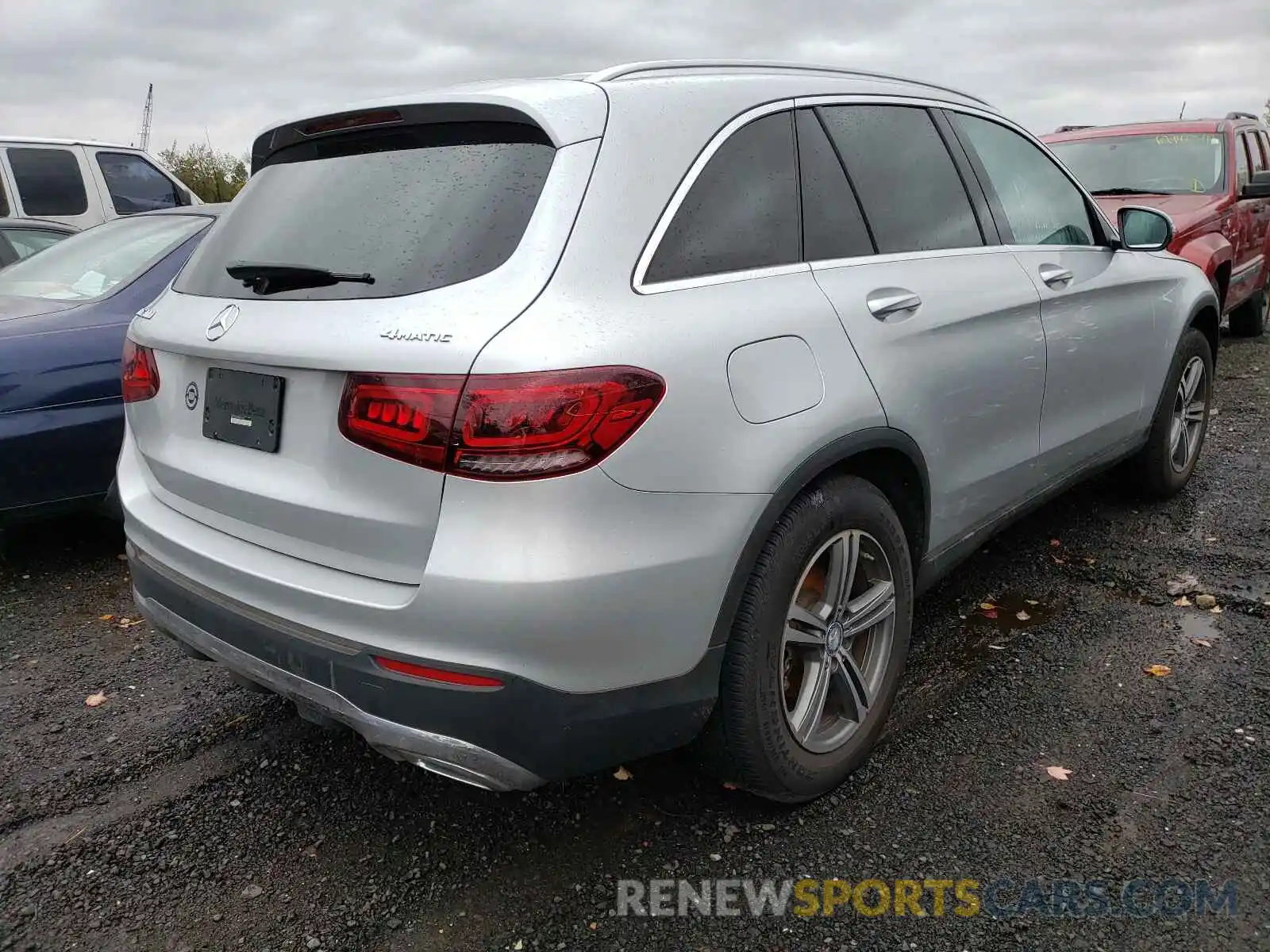 4 Photograph of a damaged car W1N0G8EB8LF832815 MERCEDES-BENZ GLC-CLASS 2020