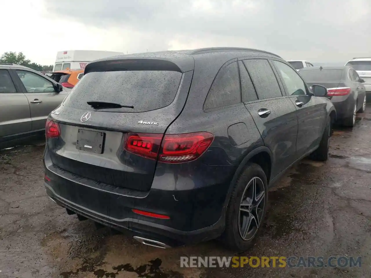 4 Photograph of a damaged car W1N0G8EB8LF856371 MERCEDES-BENZ GLC-CLASS 2020