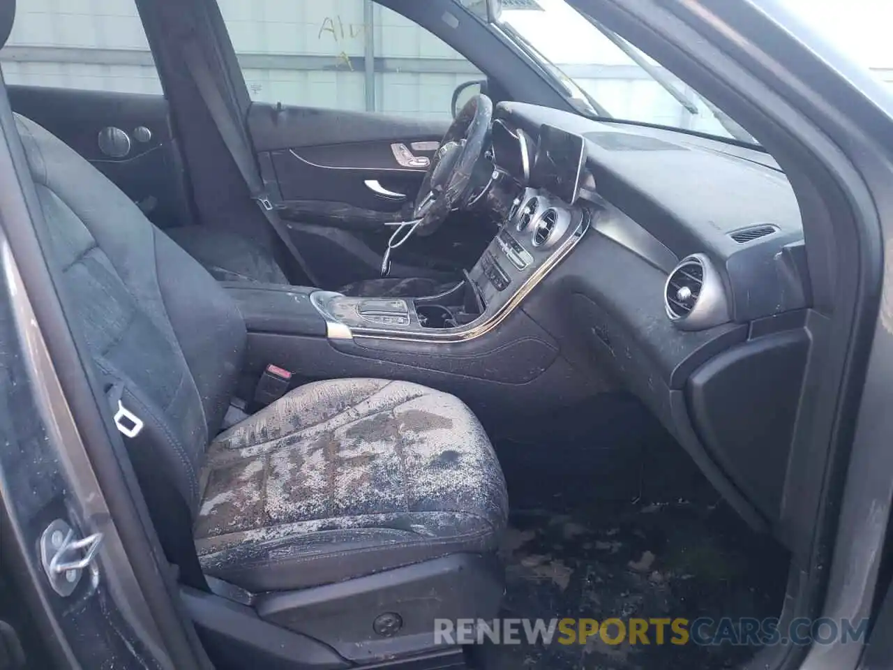 5 Photograph of a damaged car W1N0G8EB9LF762483 MERCEDES-BENZ GLC-CLASS 2020