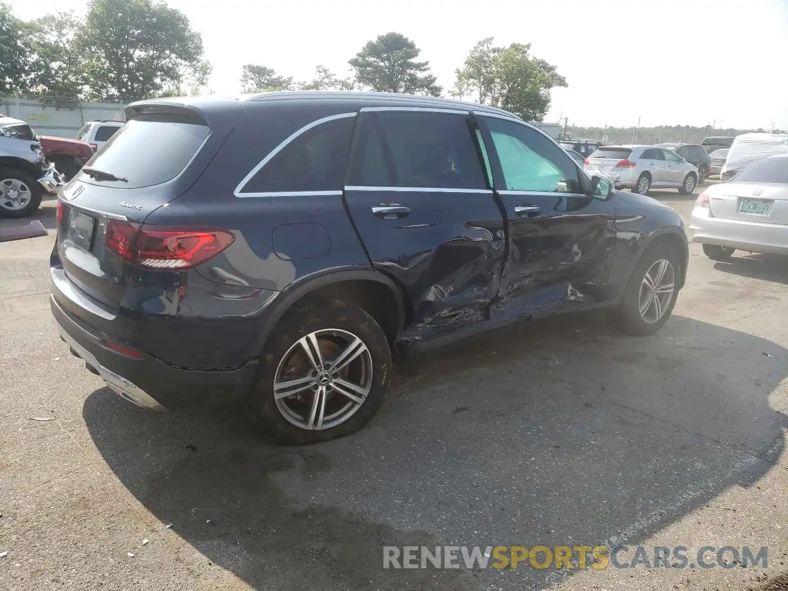 4 Photograph of a damaged car W1N0G8EB9LF808670 MERCEDES-BENZ GLC-CLASS 2020