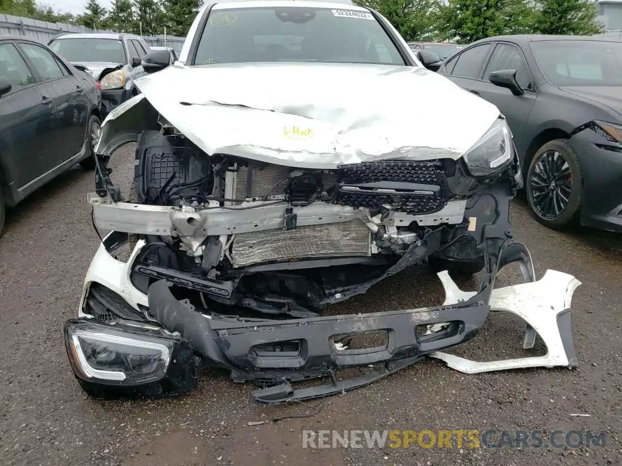 9 Photograph of a damaged car W1N0J8EB0LF796961 MERCEDES-BENZ GLC-CLASS 2020