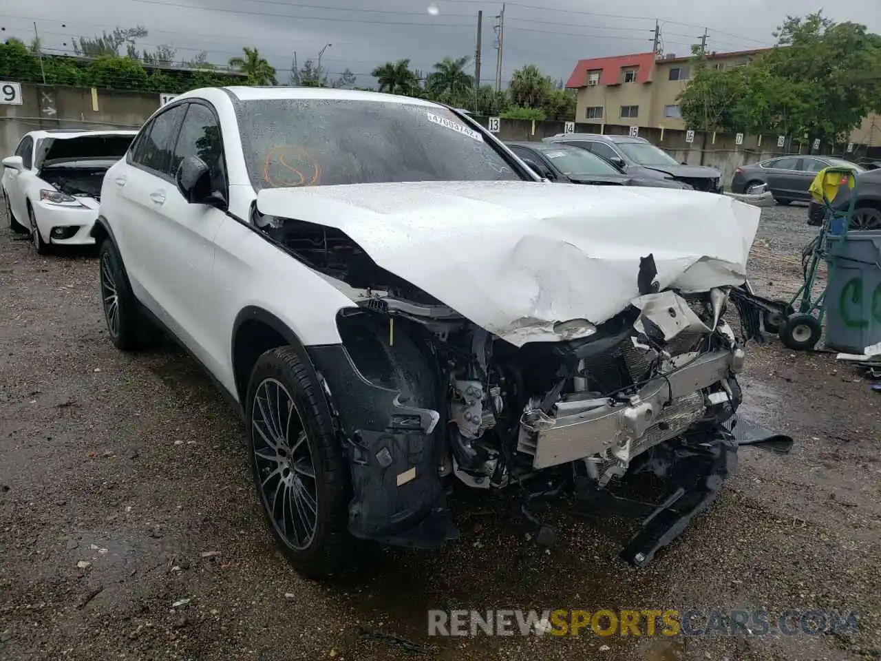 1 Photograph of a damaged car W1N0J8EB0LF853868 MERCEDES-BENZ GLC-CLASS 2020