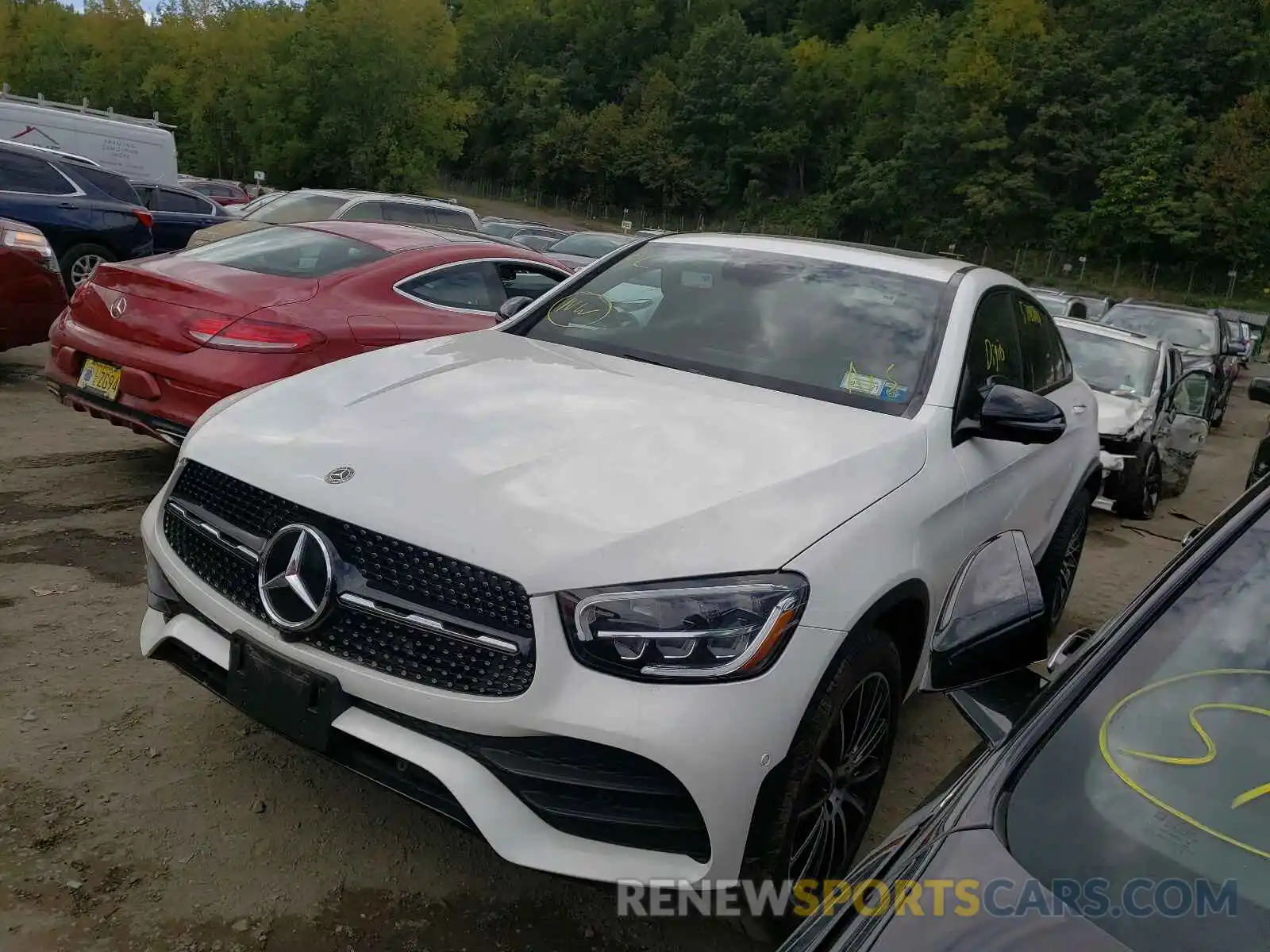 2 Photograph of a damaged car W1N0J8EB1LF863535 MERCEDES-BENZ GLC-CLASS 2020