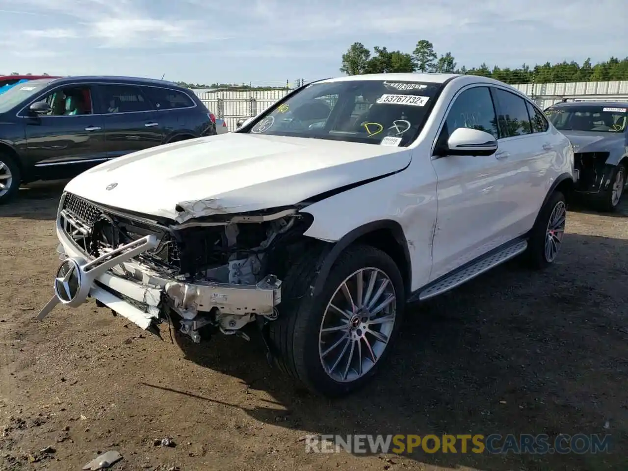 2 Photograph of a damaged car W1N0J8EB4LF824664 MERCEDES-BENZ GLC-CLASS 2020