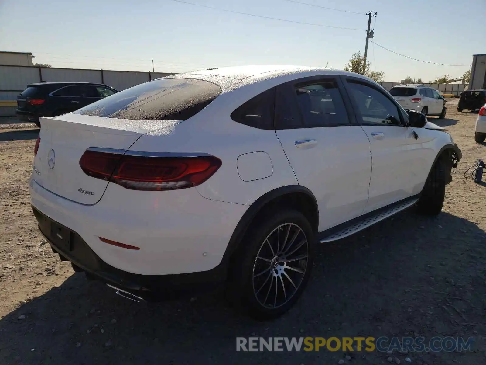 4 Photograph of a damaged car W1N0J8EB6LF844544 MERCEDES-BENZ GLC-CLASS 2020