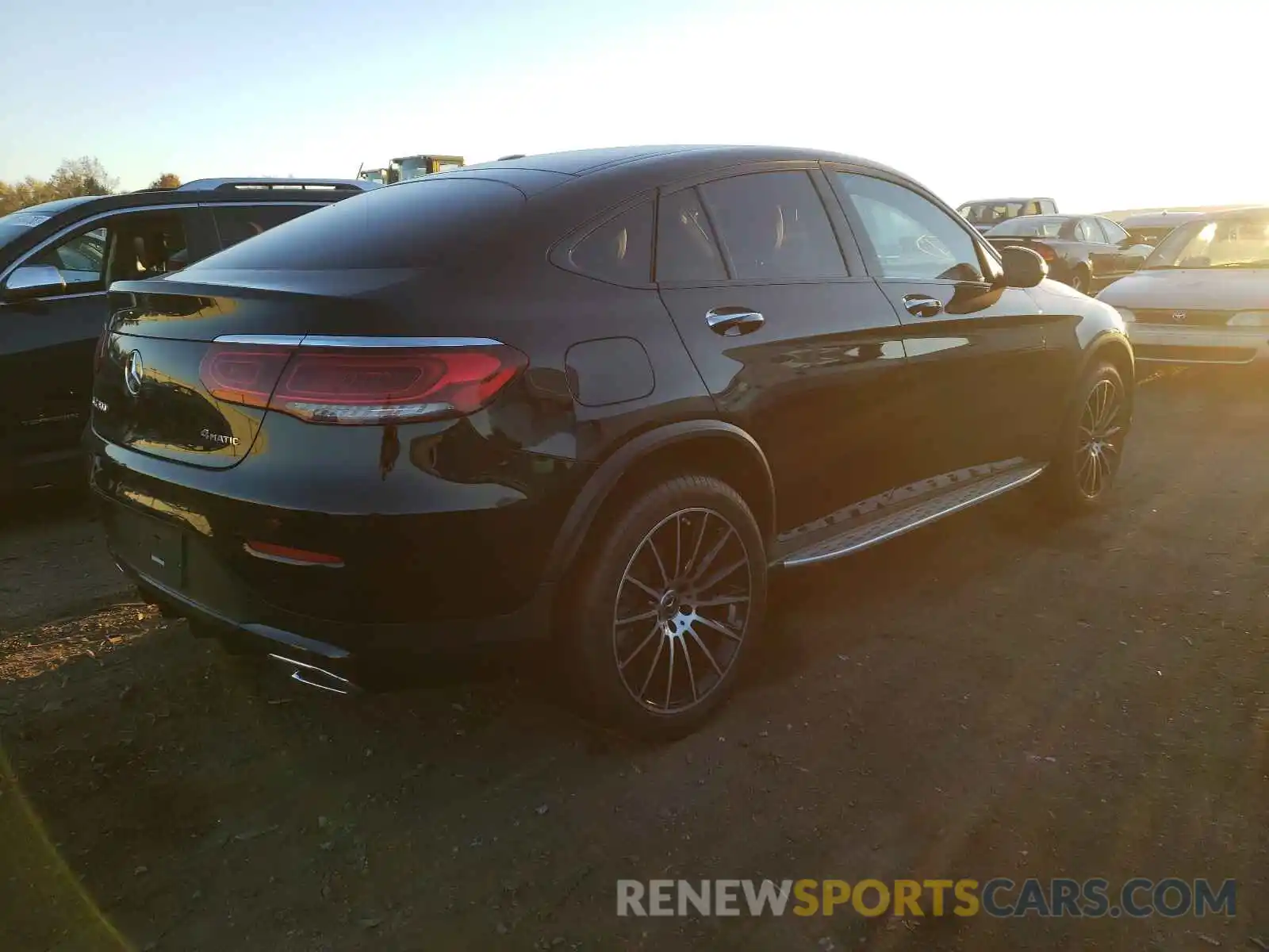 4 Photograph of a damaged car W1N0J8EB7LF858002 MERCEDES-BENZ GLC-CLASS 2020