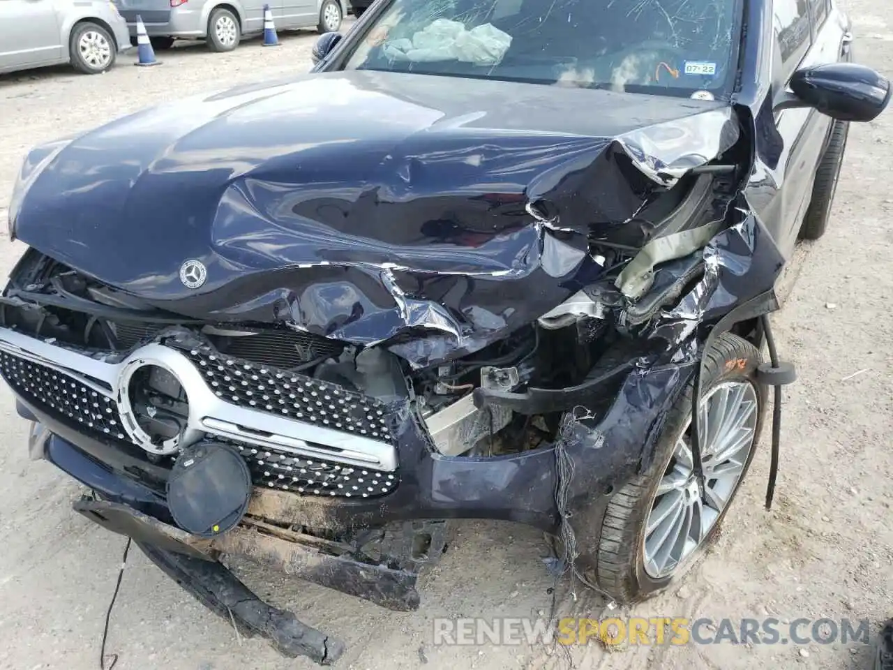 9 Photograph of a damaged car W1N0J8EBXLF827780 MERCEDES-BENZ GLC-CLASS 2020