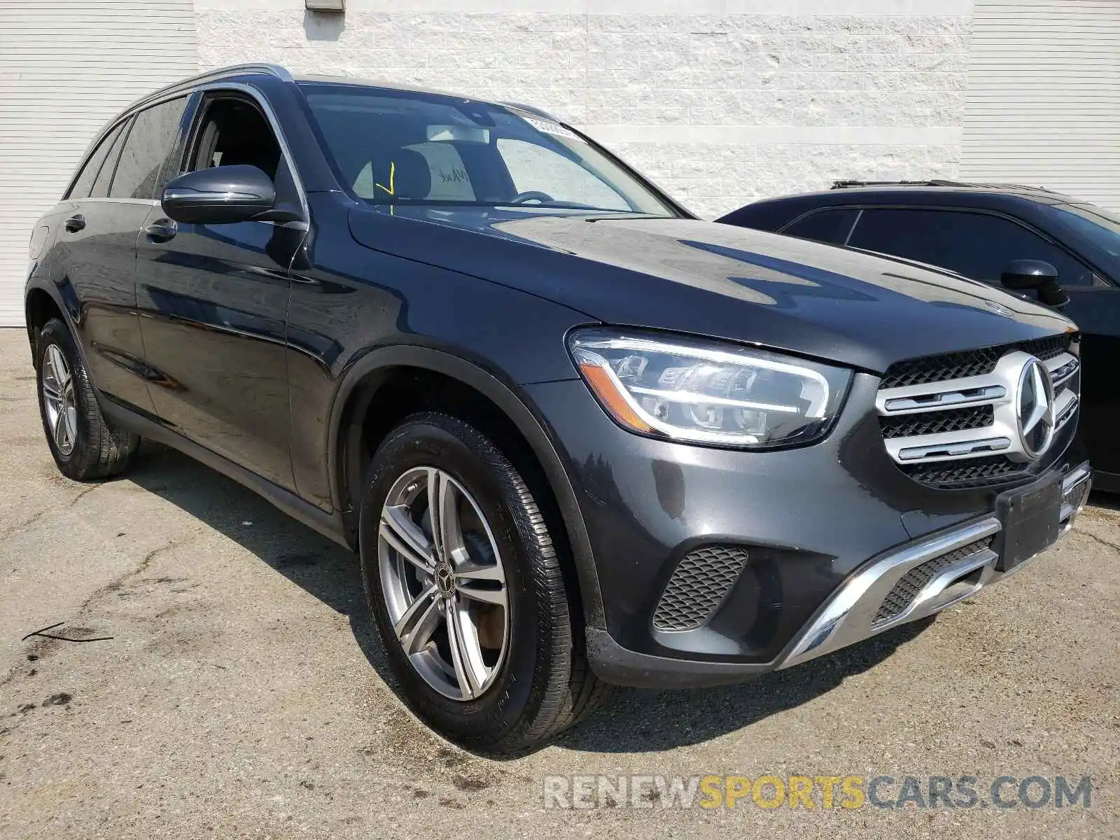 1 Photograph of a damaged car WDC0G8DB0LF707844 MERCEDES-BENZ GLC-CLASS 2020