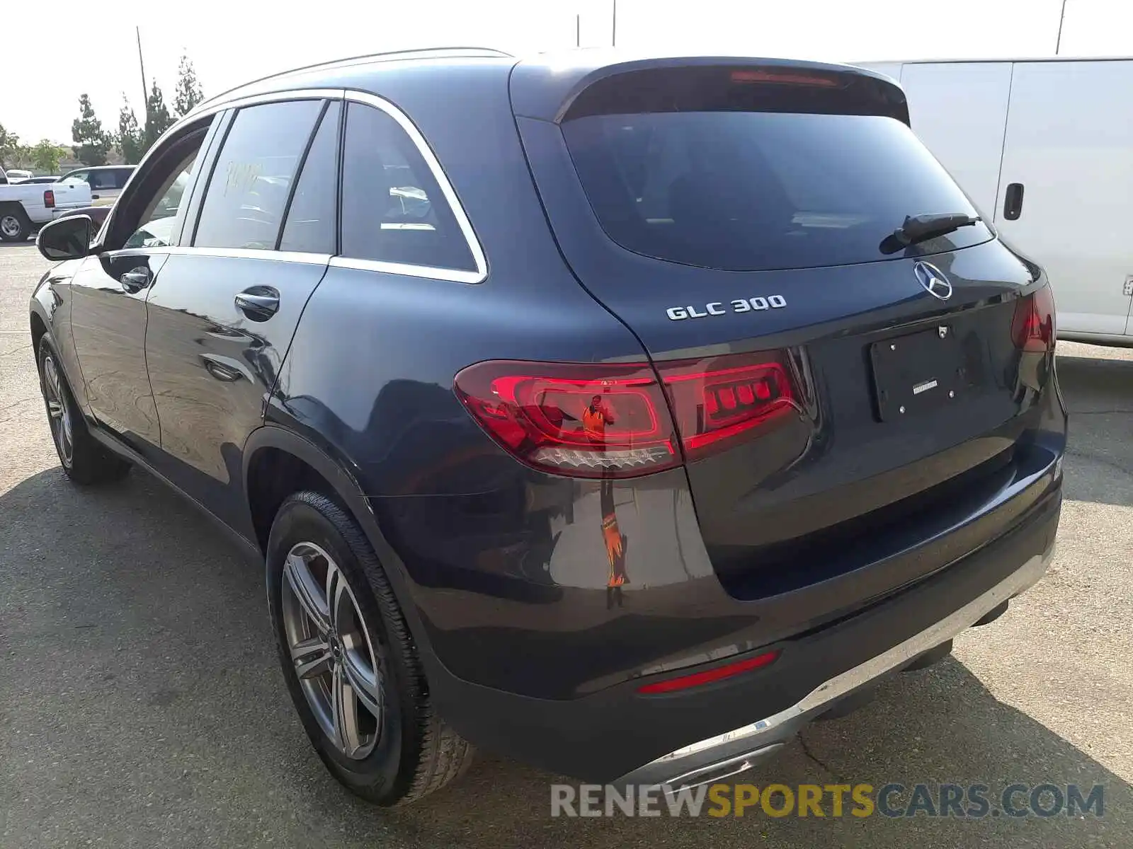 3 Photograph of a damaged car WDC0G8DB0LF707844 MERCEDES-BENZ GLC-CLASS 2020