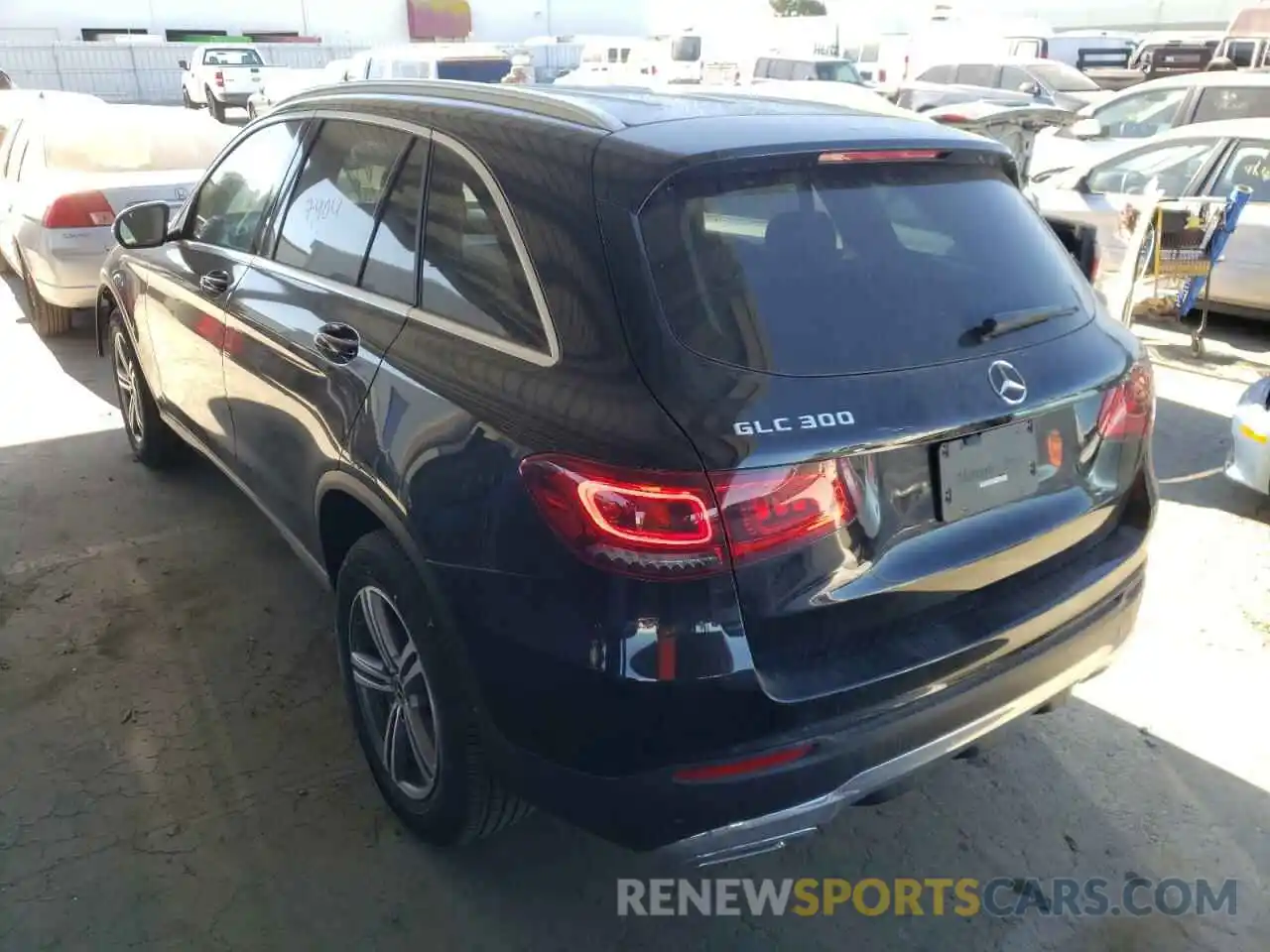 3 Photograph of a damaged car WDC0G8DB1LF735930 MERCEDES-BENZ GLC-CLASS 2020