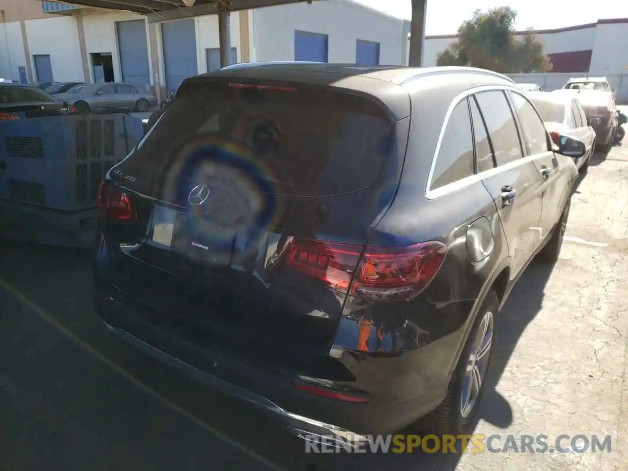 4 Photograph of a damaged car WDC0G8DB1LF735930 MERCEDES-BENZ GLC-CLASS 2020