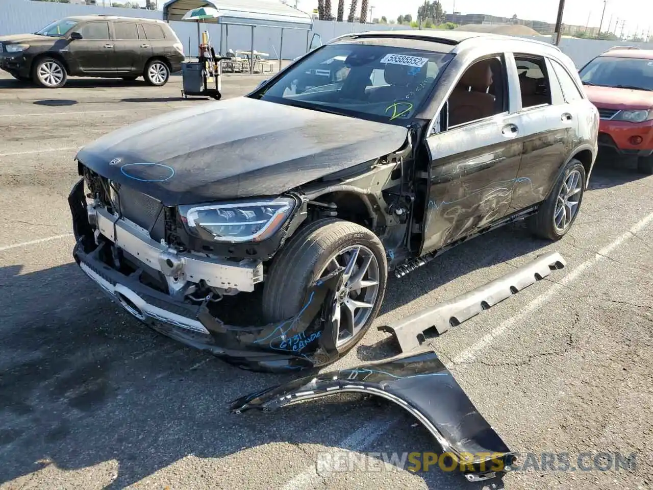 2 Photograph of a damaged car WDC0G8DB1LF744059 MERCEDES-BENZ GLC-CLASS 2020