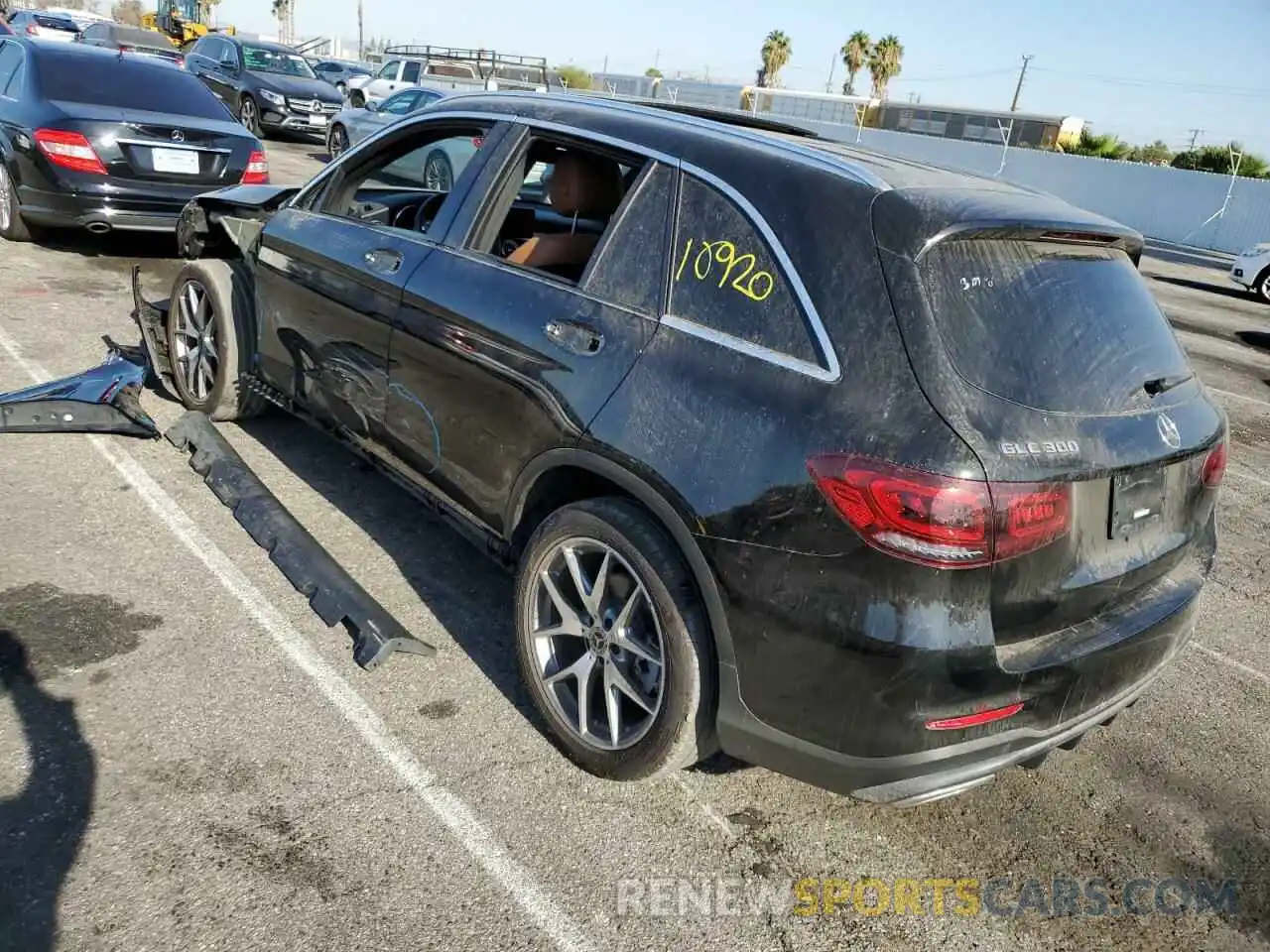 3 Photograph of a damaged car WDC0G8DB1LF744059 MERCEDES-BENZ GLC-CLASS 2020