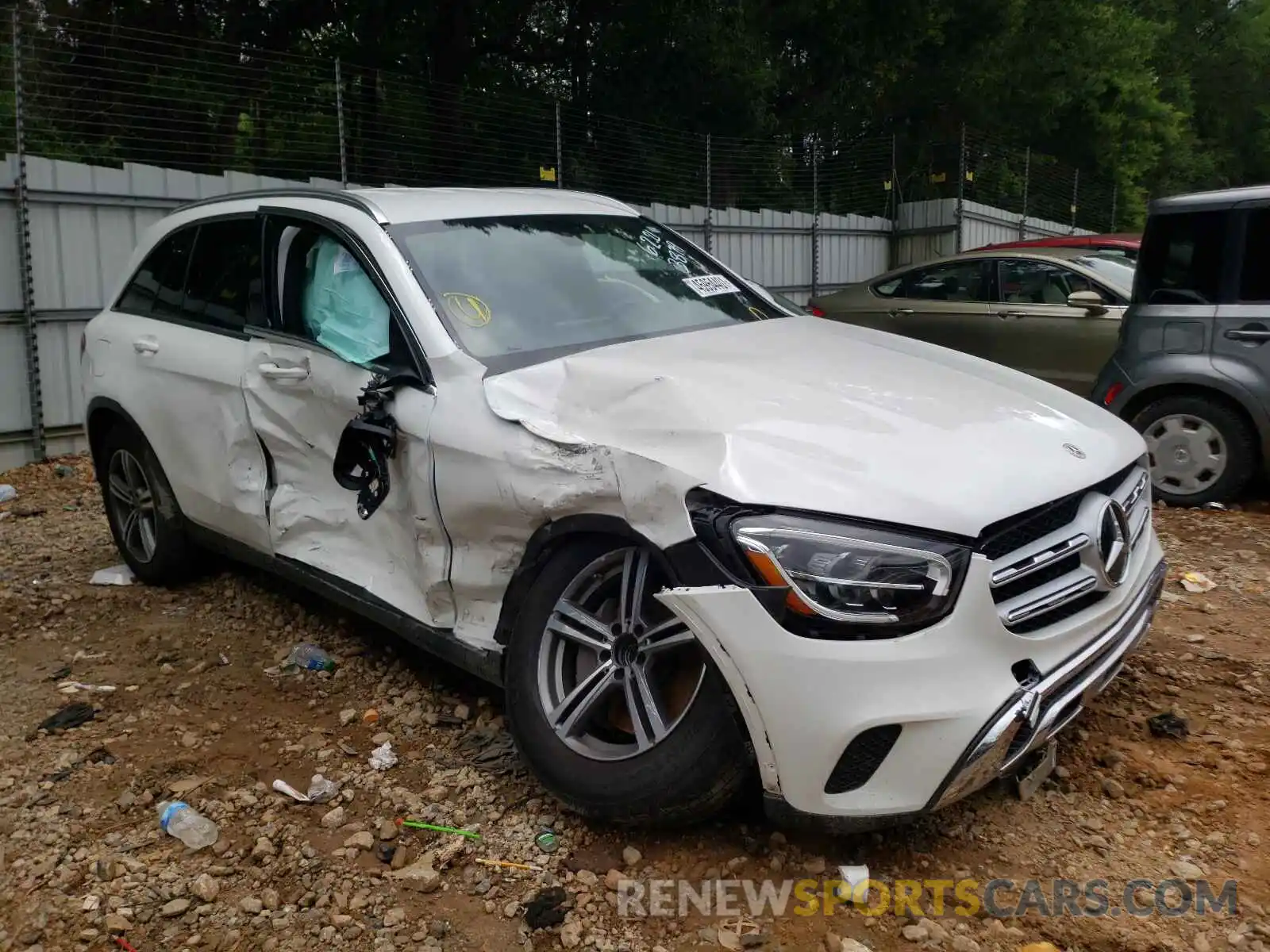 1 Photograph of a damaged car WDC0G8DB2LF693879 MERCEDES-BENZ GLC-CLASS 2020