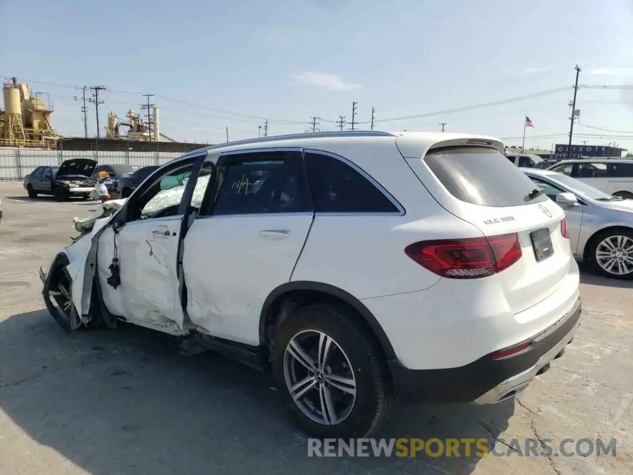 3 Photograph of a damaged car WDC0G8DB2LF746788 MERCEDES-BENZ GLC-CLASS 2020