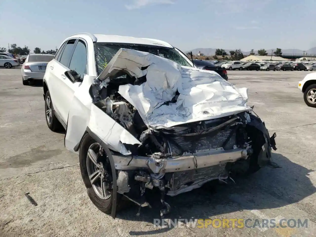 9 Photograph of a damaged car WDC0G8DB2LF746788 MERCEDES-BENZ GLC-CLASS 2020