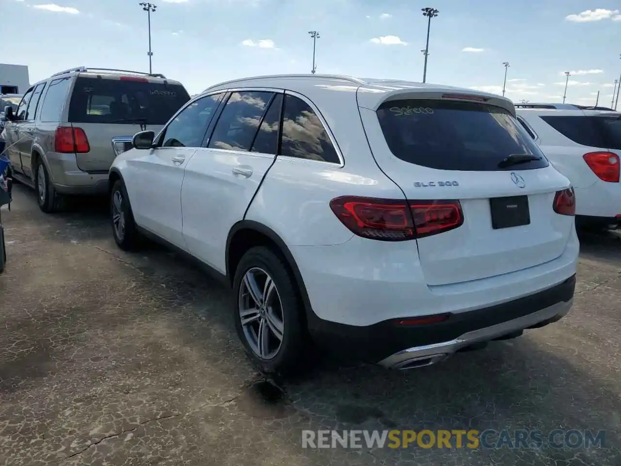 3 Photograph of a damaged car WDC0G8DB3LF716618 MERCEDES-BENZ GLC-CLASS 2020