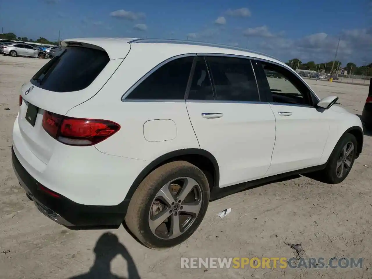 3 Photograph of a damaged car WDC0G8DB4LF689817 MERCEDES-BENZ GLC-CLASS 2020