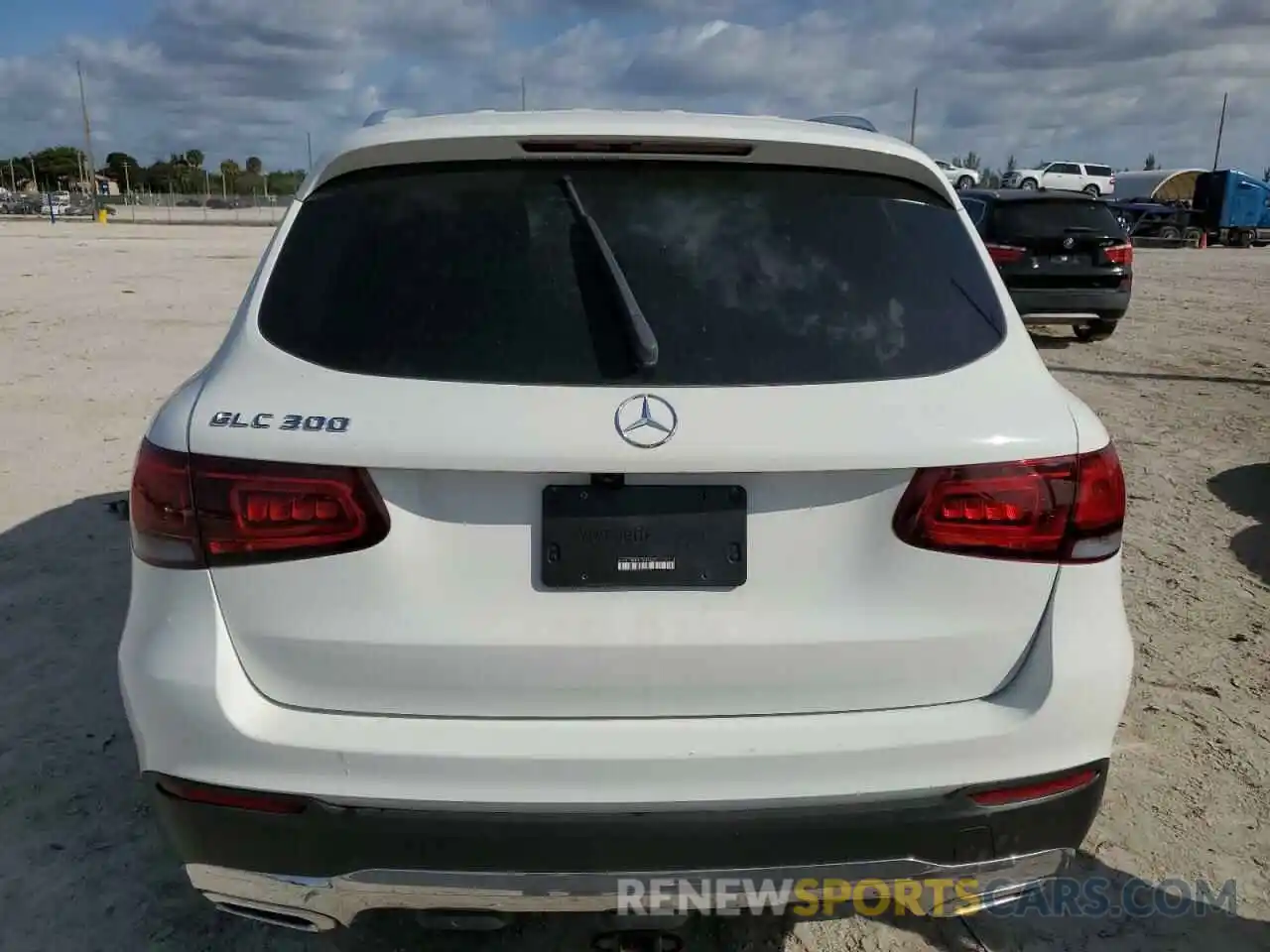 6 Photograph of a damaged car WDC0G8DB4LF689817 MERCEDES-BENZ GLC-CLASS 2020